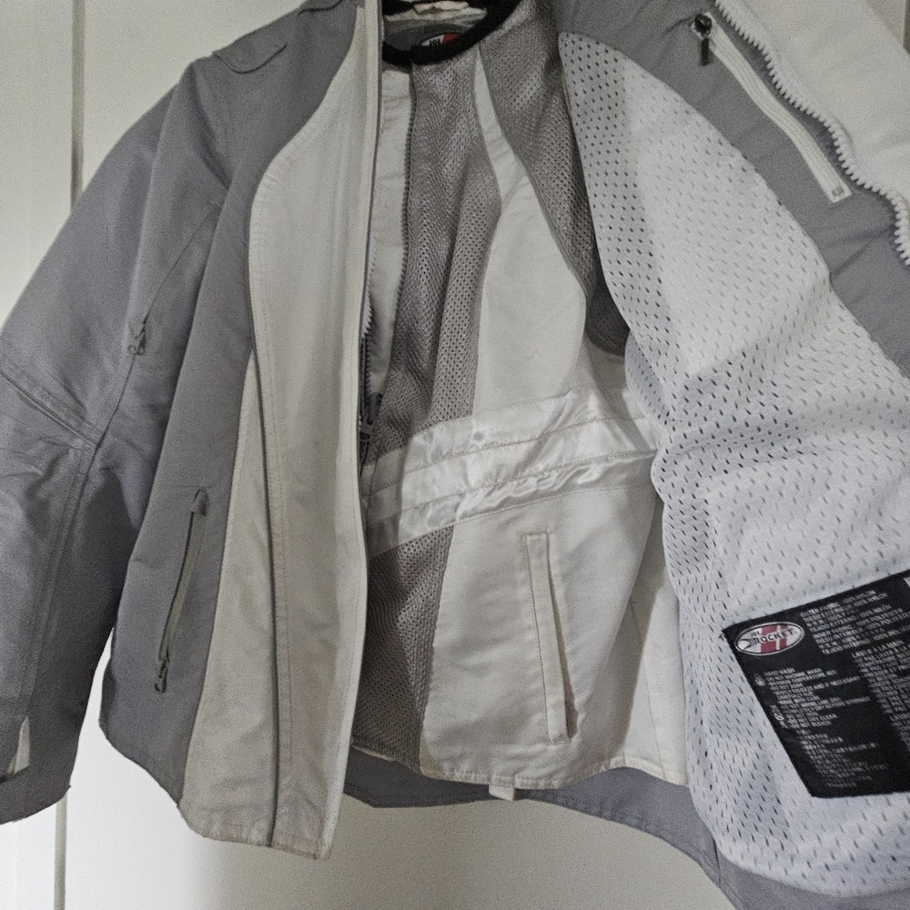 Joe Rocket Women's Gray And White Riding Jacket View 4